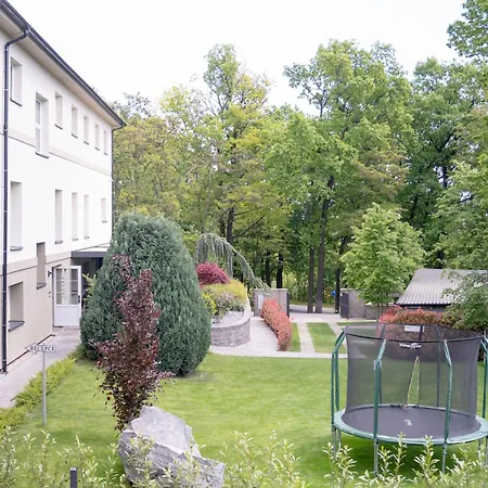 Pensjonat Lesni Milovice (Central Bohemian)