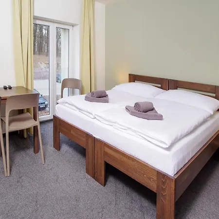 Lesni 4* מילוביצה