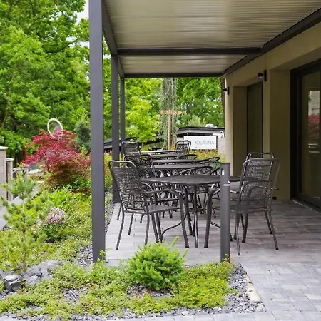 בית הארחה Lesni 4*