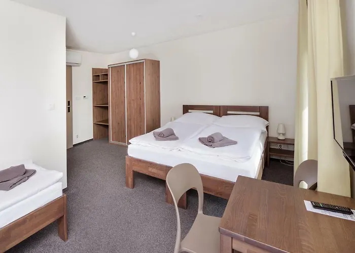 Lesni Milovice (Central Bohemian)